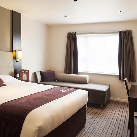 Premier Inn Manchester - Престуич Екстериор снимка