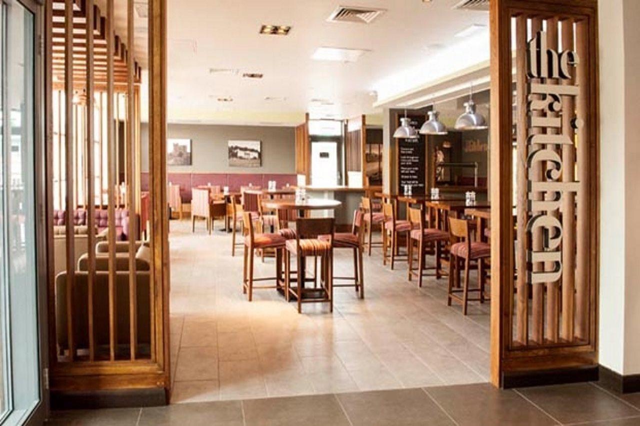 Premier Inn Manchester - Престуич Екстериор снимка