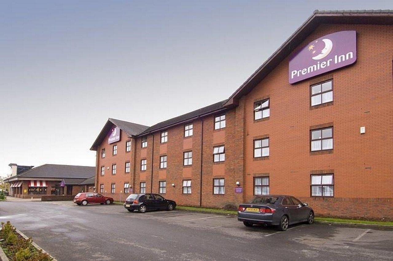 Premier Inn Manchester - Престуич Екстериор снимка